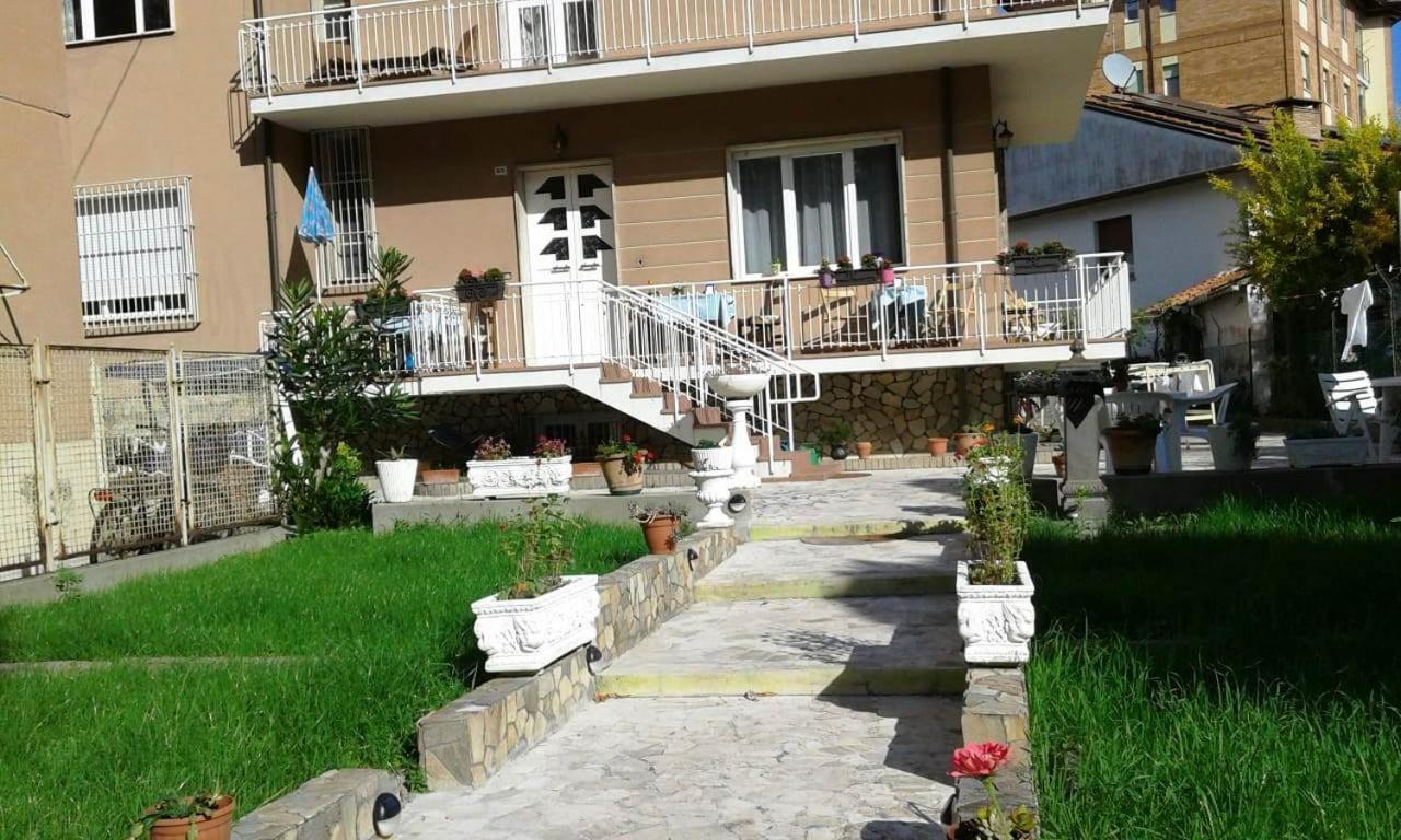 Domus Cesena Hotel Exterior foto